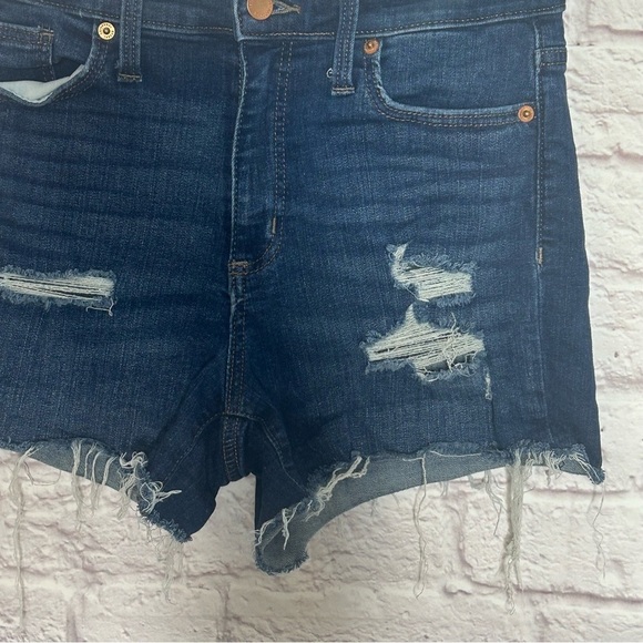 Universal Thread High Rise Midi Midi De Tiro Alto Distressed Jean Shorts - Picture 7 of 12